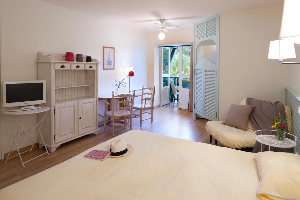 Le Domaine Du Levant Otel Cambo-les-Bains Oda fotoğraf