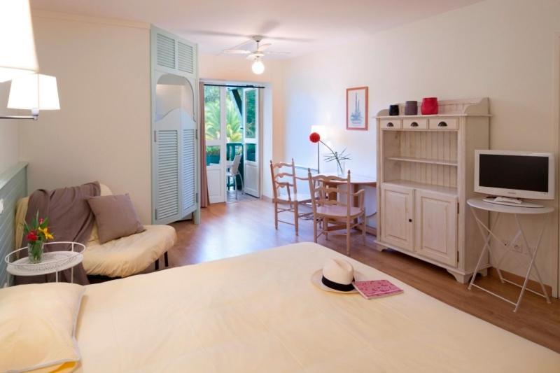 Le Domaine Du Levant Otel Cambo-les-Bains Dış mekan fotoğraf